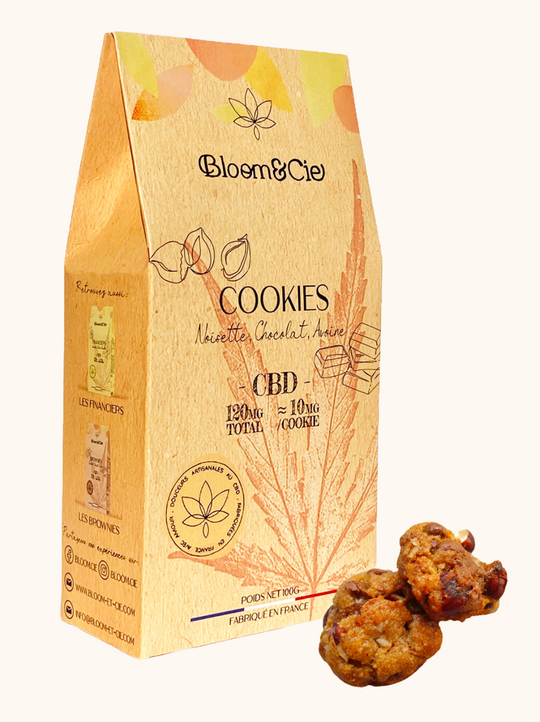 Cookies CBD noisettes, chocolat, avoine.